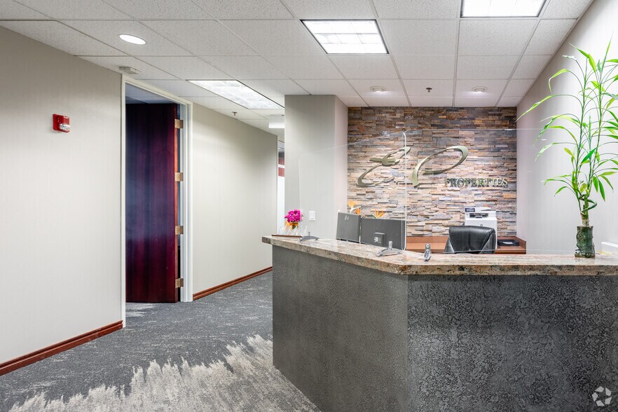 More Photos Of 201 NE Park Plaza Dr, Vancouver Unknown For Sale