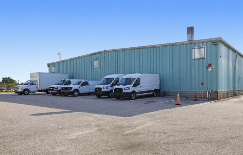 More Photos Of 2321 Hope Mills Rd, Fayetteville Unknown For Lease