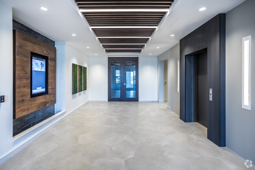 More Photos Of 7845 US Highway 64, Memphis Medical For Lease