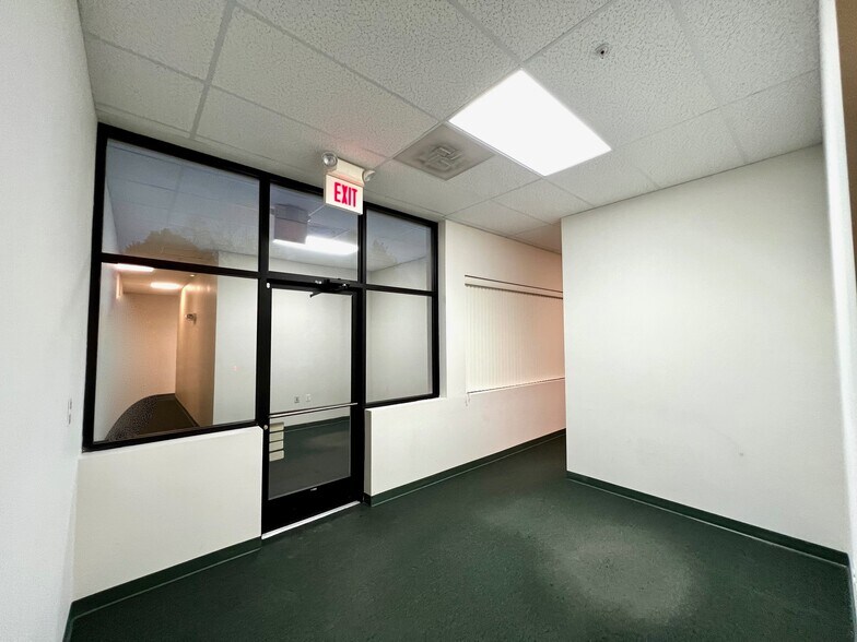 More Photos Of 531 Old Westminster Pike, Westminster Office Residential For Sale