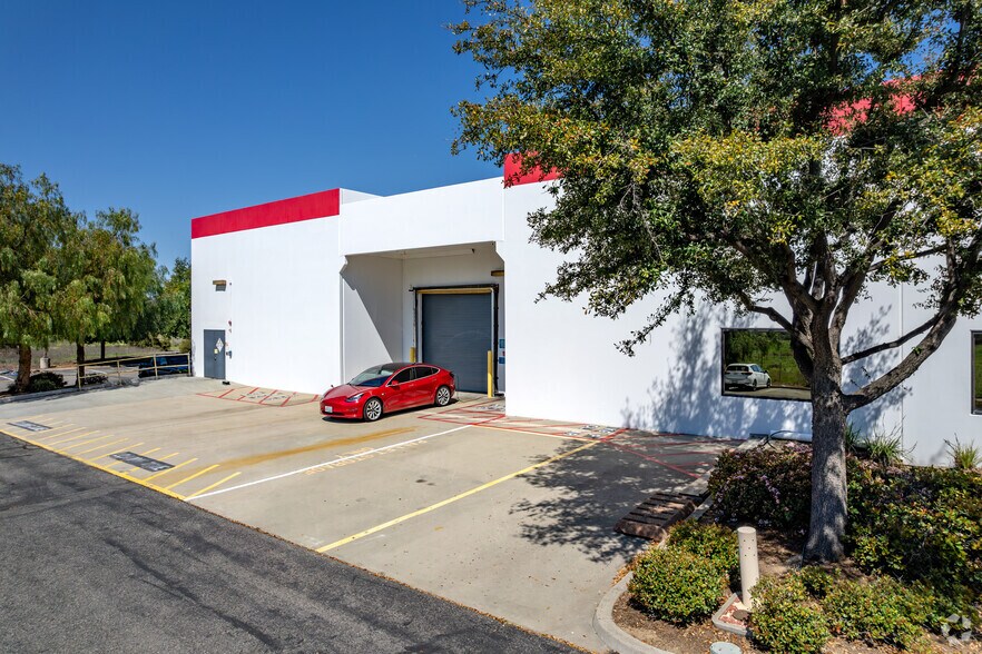 More Photos Of 30590 Cochise Cir, Murrieta Manufacturing For Lease