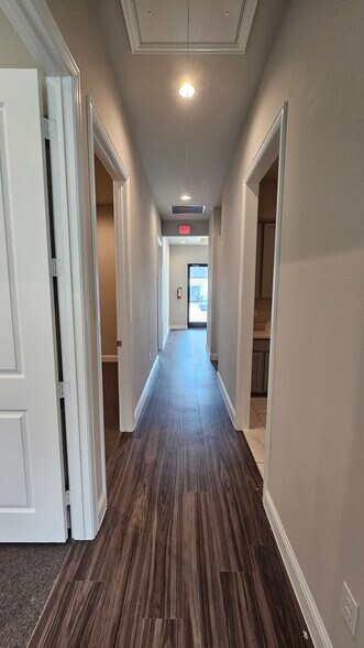 More Photos Of 3951 Alma Rd, McKinney Office For Sale