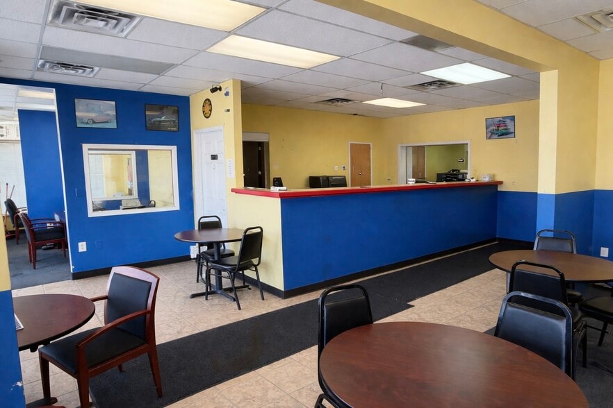 More Photos Of 6000 Ritchie Hwy, Baltimore Auto Dealership For Sale