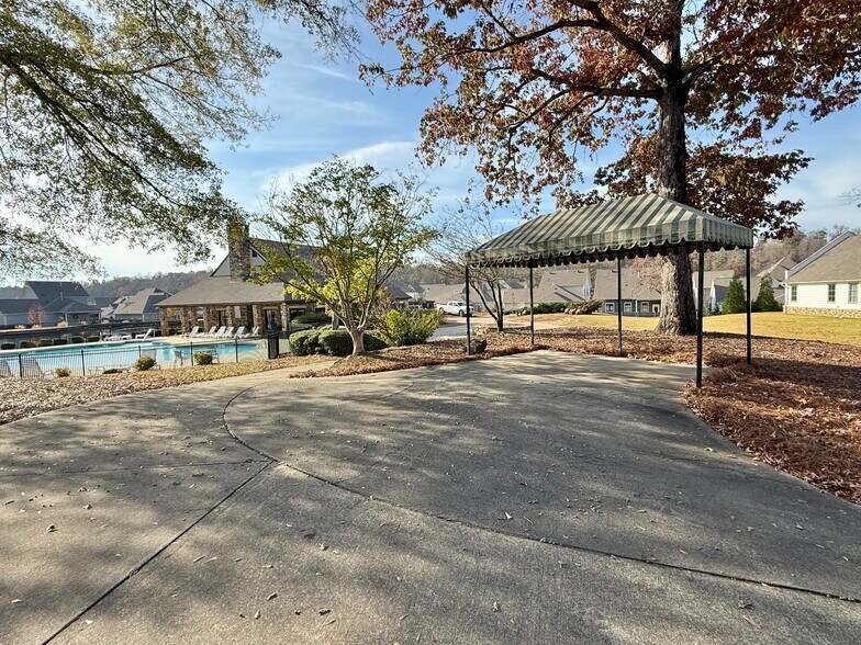 More Photos Of 204 Griffin Park Dr, Birmingham Office For Sale