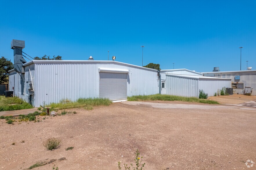 More Photos Of 2045 S Loop 250 W, Midland Warehouse For Sale