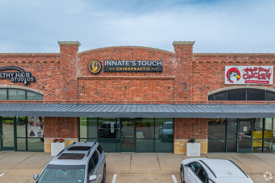 More Photos Of 205 S Main St, Red Oak Unknown For Lease
