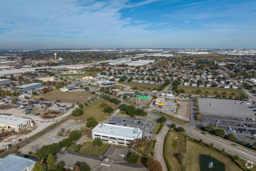 More Photos Of 4040 Red Bluff Rd, Pasadena Office For Lease