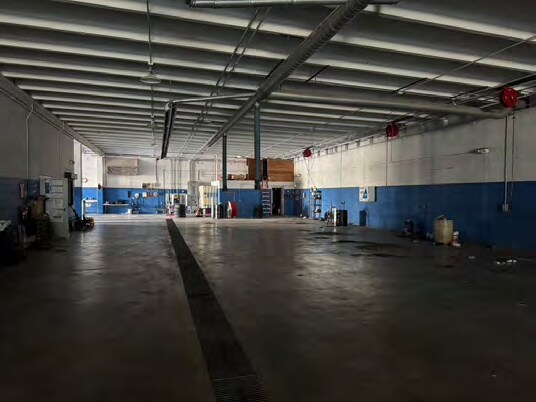 More Photos Of 1450 W Arrow St, Marshall Auto Dealership For Sale