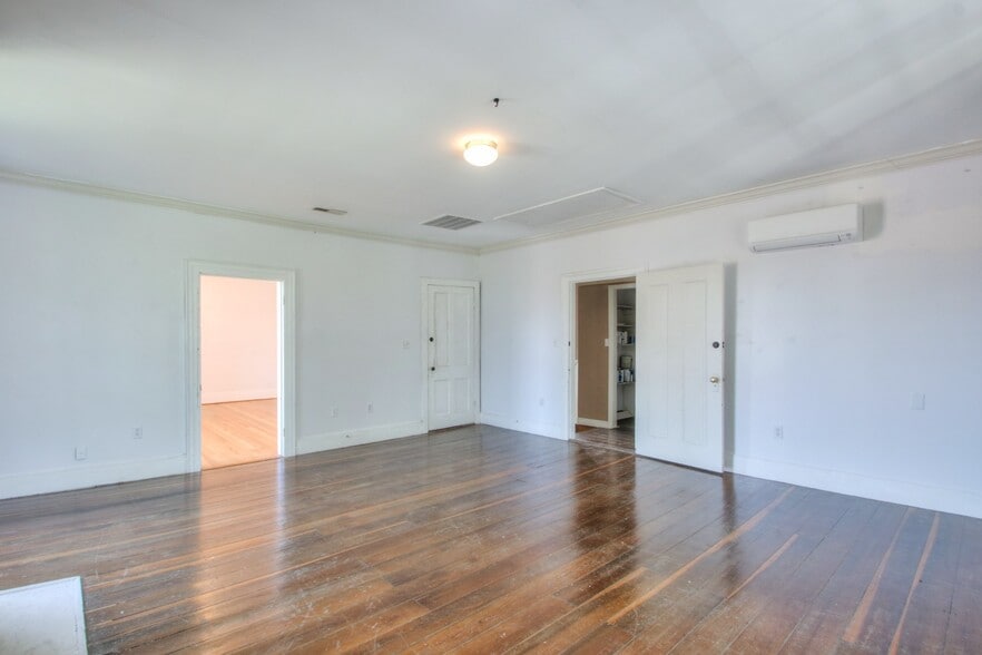 More Photos Of 5294 Main St, Spring Hill Office Residential For Sale