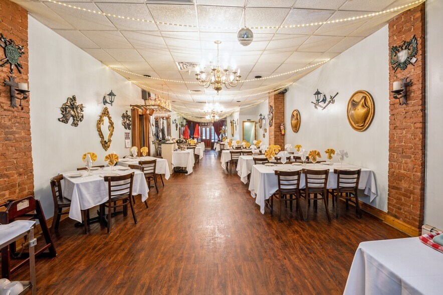 More Photos Of 9529 Sutphin Blvd, Jamaica Restaurant For Sale