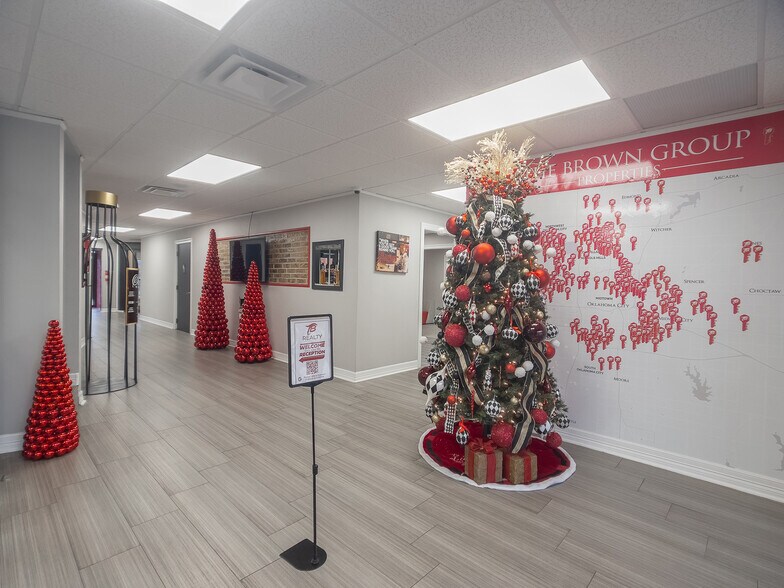 More Photos Of 6001 Nw Expressway, Oklahoma City Office For Sale