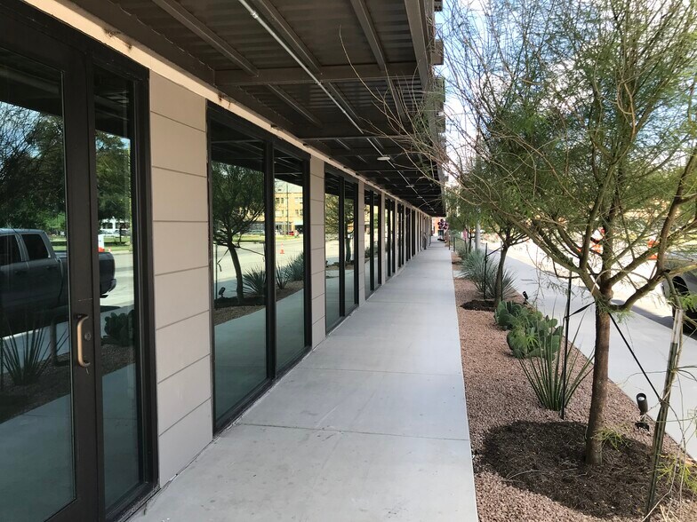More Photos Of 1011 Broadway, San Antonio Apartments For Lease