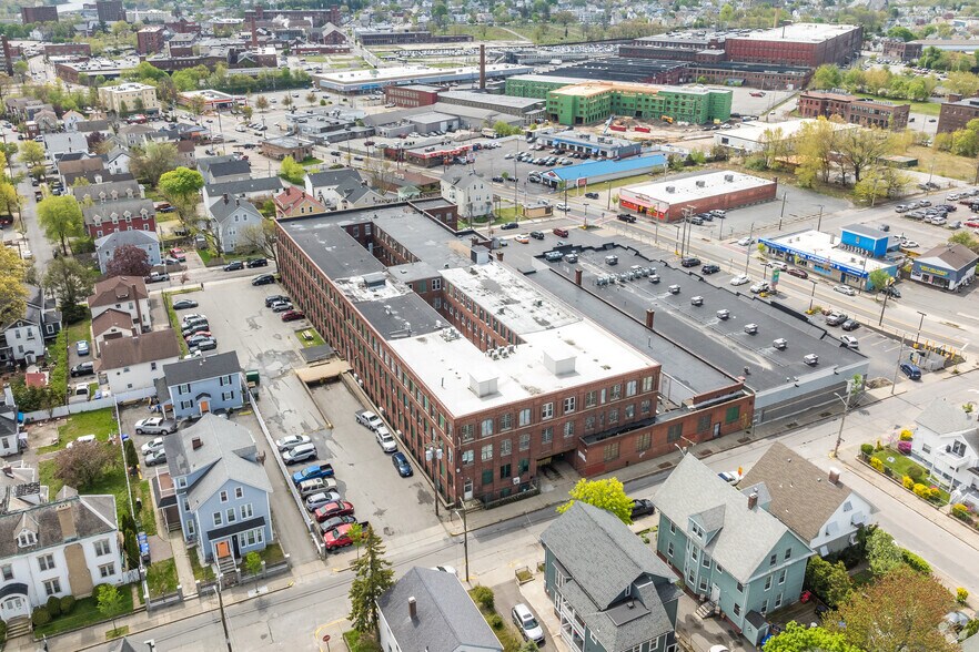 More Photos Of 125-135 Clay St, Central Falls Manufacturing For Lease