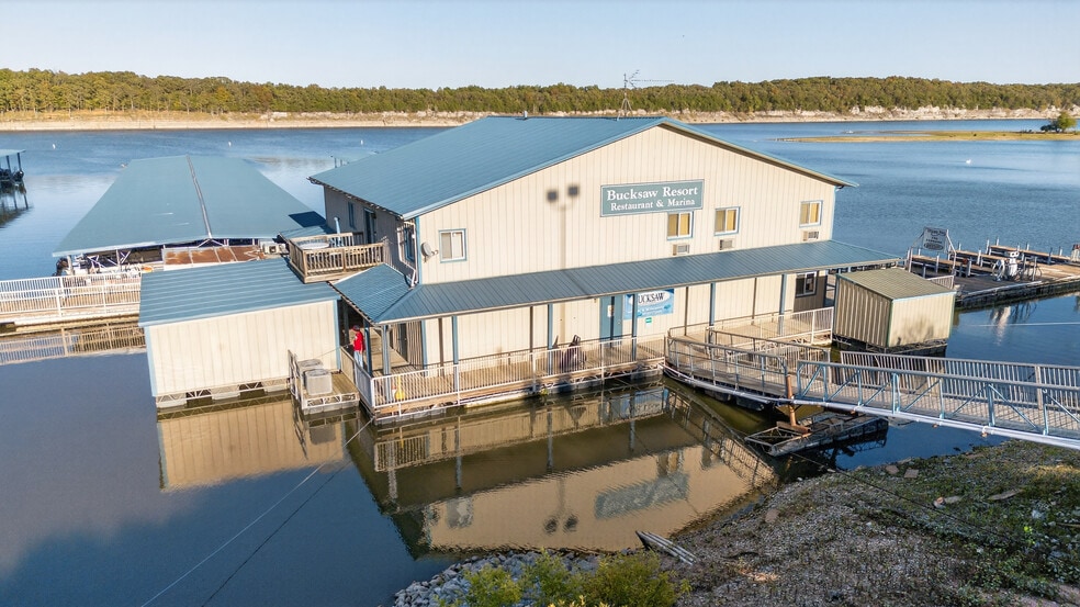 More Photos Of 670 SE 803rd Rd, Clinton Marina For Sale