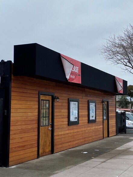 More Photos Of 17251 Hesperian Blvd, San Lorenzo Office For Lease