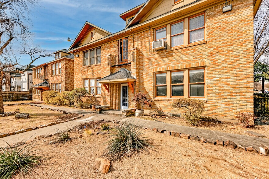 More Photos Of , Dallas Multifamily For Sale