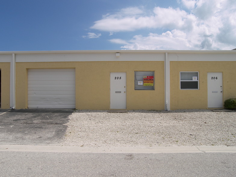 Primary Photo Of 114 Venus St, Jupiter Warehouse For Lease