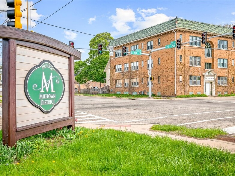 More Photos Of 204 S 6th St, Rockford Apartments For Sale