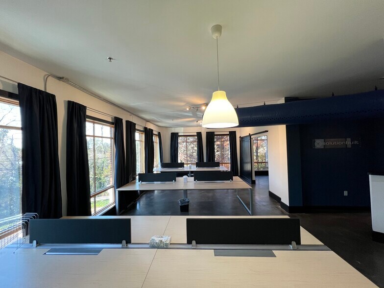 More Photos Of 319 Atlanta St, Marietta Office For Sale