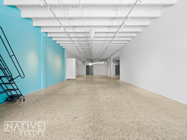 More Photos Of 2014-2016 Harrison St, Hollywood Storefront For Sale