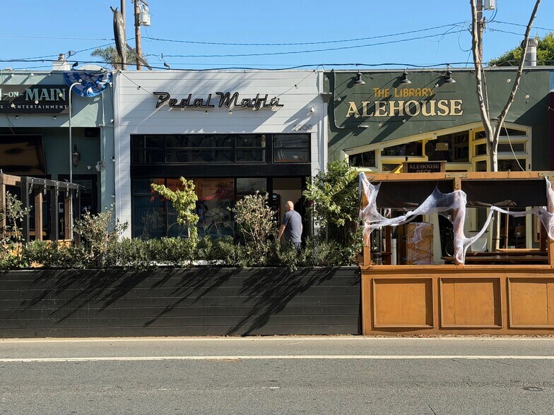 More Photos Of 2907-2915 Main St, Santa Monica Storefront For Lease