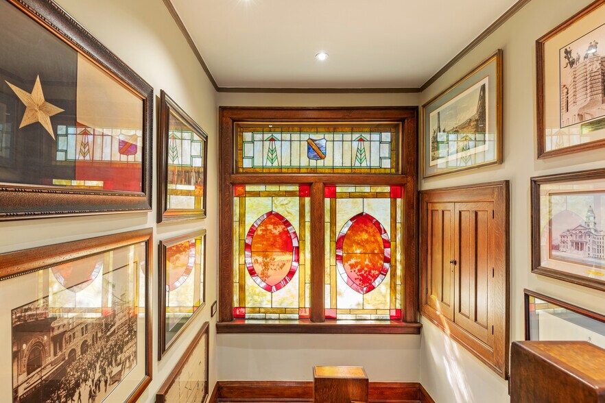 More Photos Of 1119 Pennsylvania Ave, Fort Worth Loft Creative Space For Sale