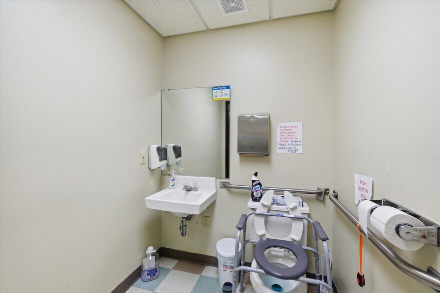 More Photos Of 1380 E Main St, Edmore Assisted Living For Sale