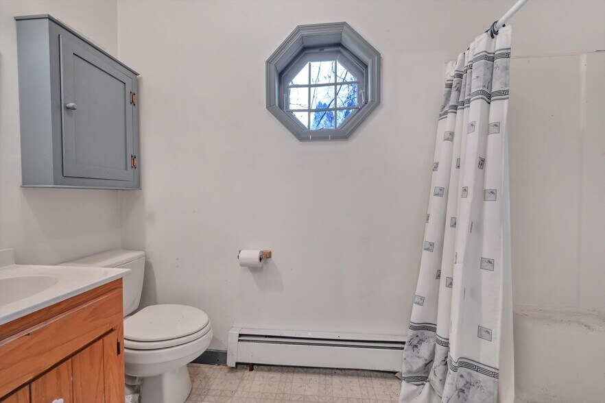 More Photos Of 349 Huffs Church Rd, Mertztown Restaurant For Sale