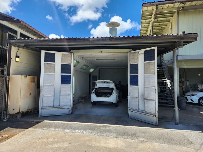 More Photos Of 2015 Kalani St, Honolulu Warehouse For Sale