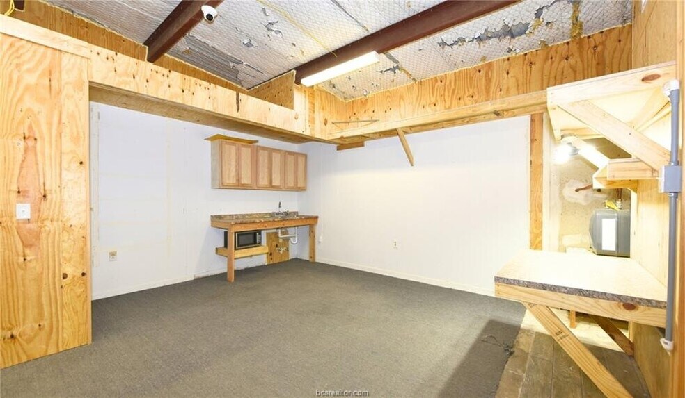 More Photos Of 409 N Stone St, Caldwell Flex For Lease