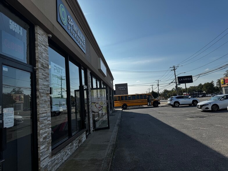 More Photos Of 5650 Merrick Rd, Massapequa General Retail For Lease