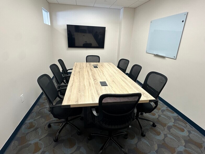 More Photos Of 560 Lincoln Rd, Miami Beach Coworking Space