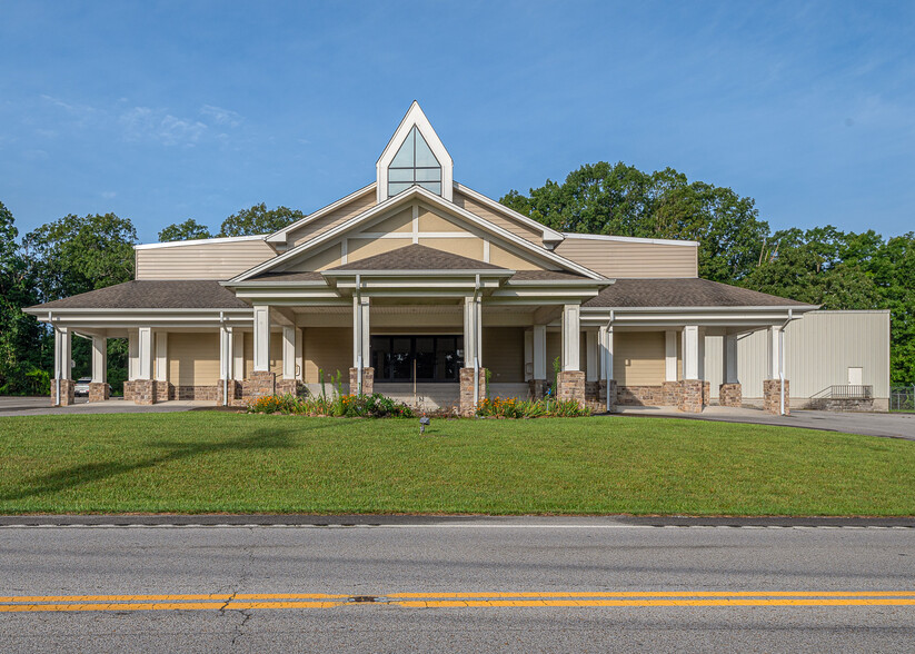 Primary Photo Of 2809 Taft Hwy, Signal Mountain Religious Facility For Sale