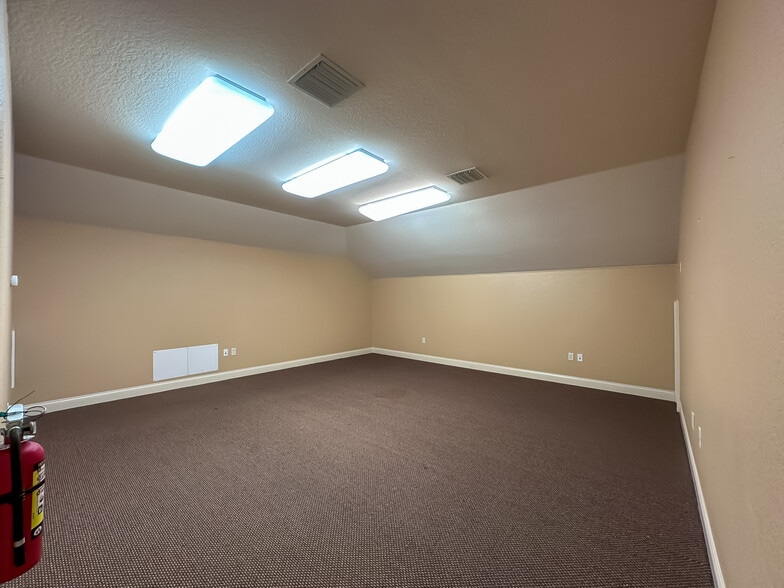 More Photos Of 1611 Harden Blvd, Lakeland Office For Lease