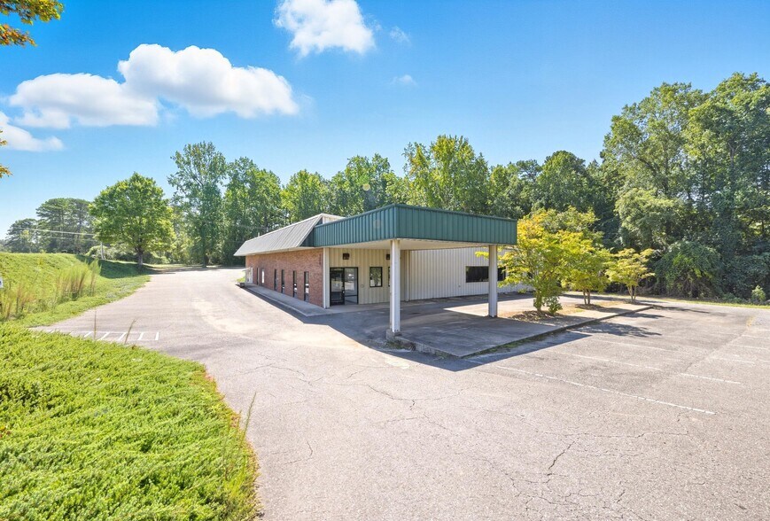 More Photos Of 508-514 Canterbury Rd, Kings Mountain Flex For Sale
