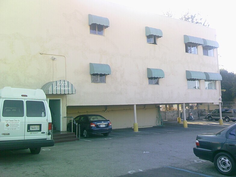 More Photos Of 1725 Beverly Blvd, Los Angeles Medical For Lease