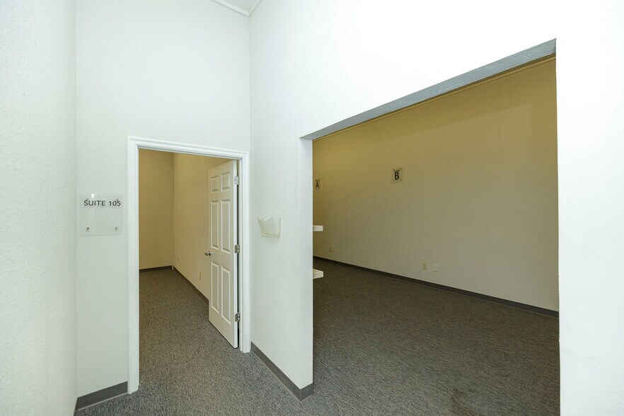 More Photos Of 226 E Ross St, Clearwater Freestanding For Sale