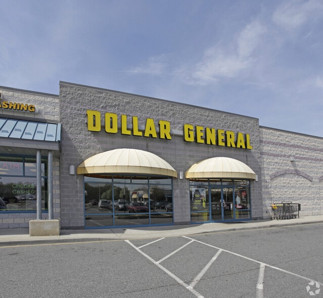 More Photos Of 1800 Pulaski Hwy, Bear Unknown For Lease