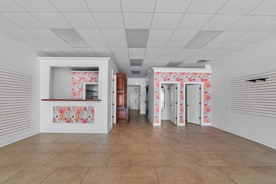 More Photos Of 208 Broad St, Wrens Storefront Retail Office For Sale