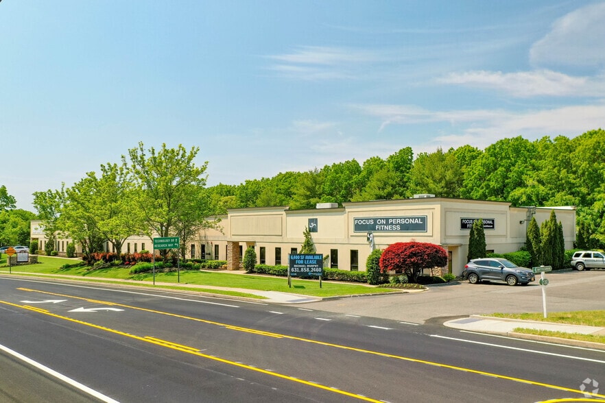 Primary Photo Of 140 Belle Meade Rd, Setauket Medical For Lease