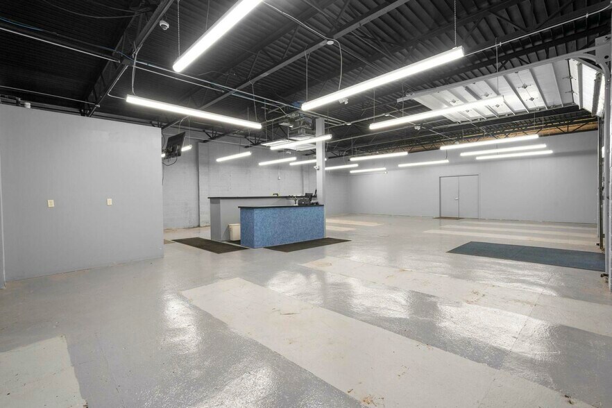 More Photos Of 1191 Main St, East Hartford Storefront Retail Office For Lease