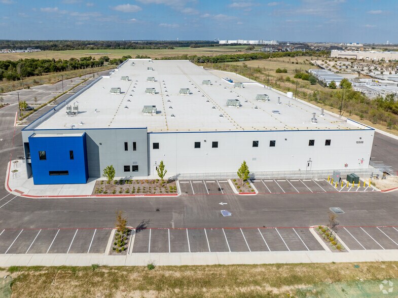 More Photos Of 15508 Impact Way, Pflugerville Warehouse For Lease
