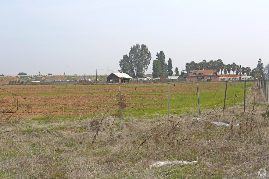 More Photos Of E Belmont Ave, Fresno Land For Lease