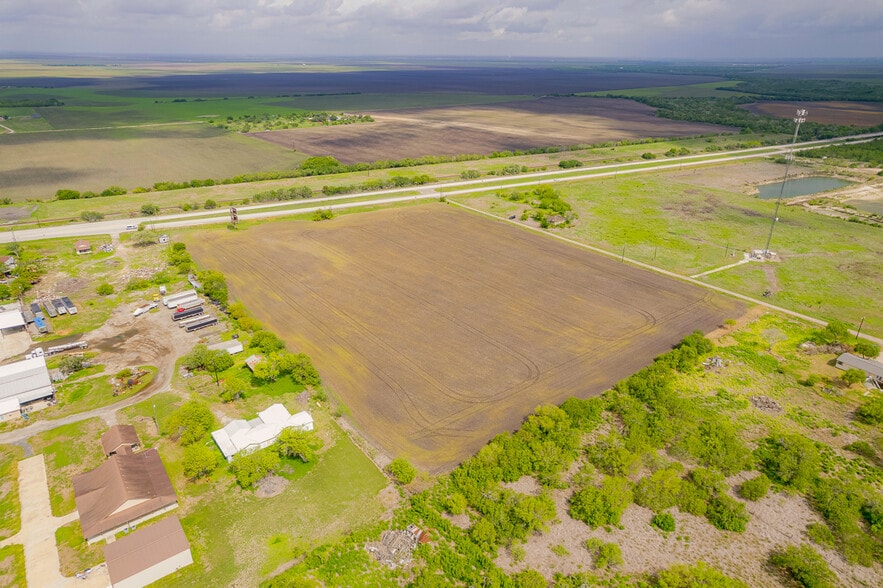 More Photos Of 0 U.S. 77 Hwy, Driscoll Land For Sale