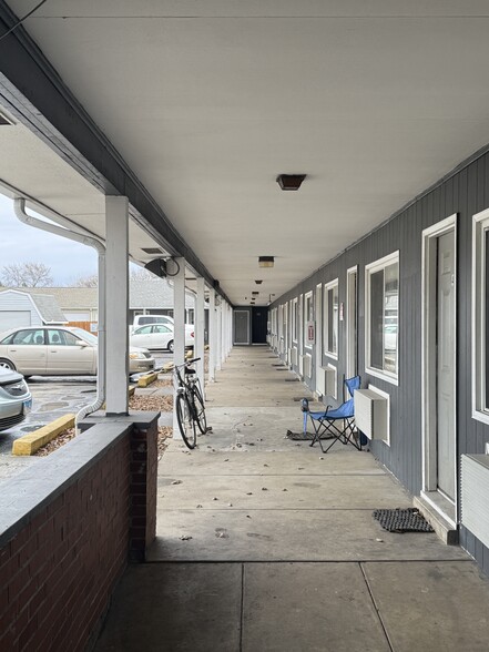 More Photos Of 1102 N Cunningham Ave, Urbana Hospitality For Sale