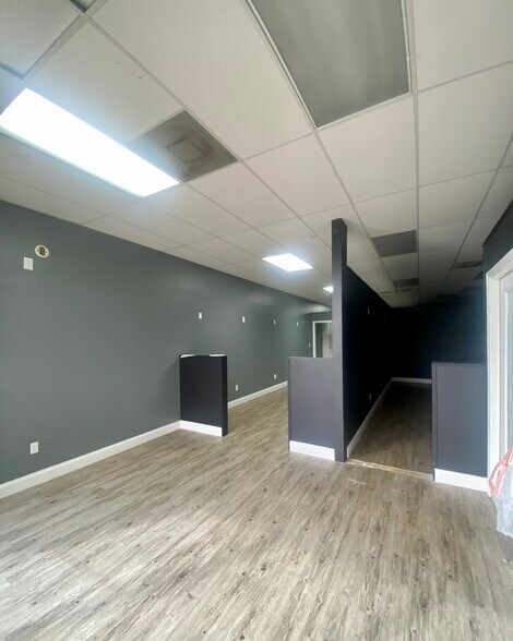More Photos Of 4007-4025 Pontchartrain Dr, Slidell Storefront Retail Office For Lease
