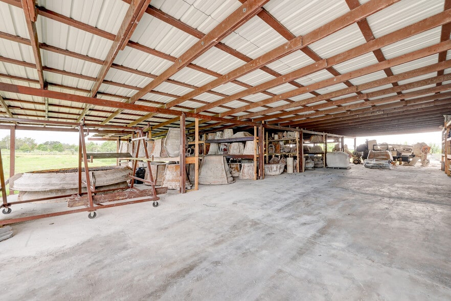 More Photos Of 17250 SW Railroad Ave, Indiantown Manufacturing For Sale