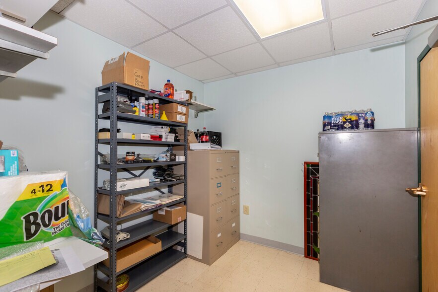 More Photos Of 1355 N Main St, Hampstead Office For Sale
