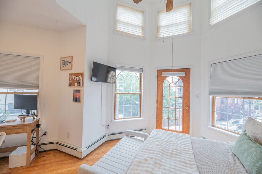 More Photos Of 600 Grand St, Hoboken Office Residential For Sale