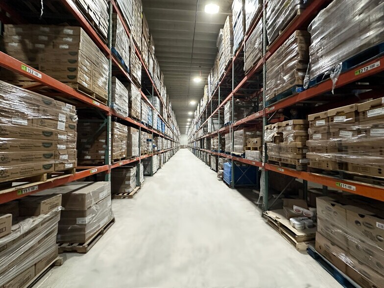 More Photos Of 18770 NE 6th Ave, Miami Refrigeration Cold Storage For Lease